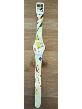 Swatch Vintage 1986 Swiss Made Quartz Wristwatch Abstract Multicolor Ladies